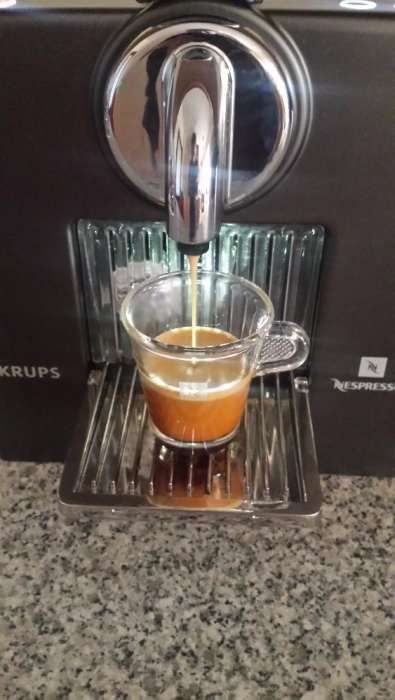 Nespresso - 100 Cápsulas Reutilizáveis + 108 Tampas Autoadesiva