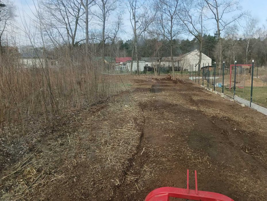 Koszenie karczowanie mulczer czyszczenie równanie działek rębak