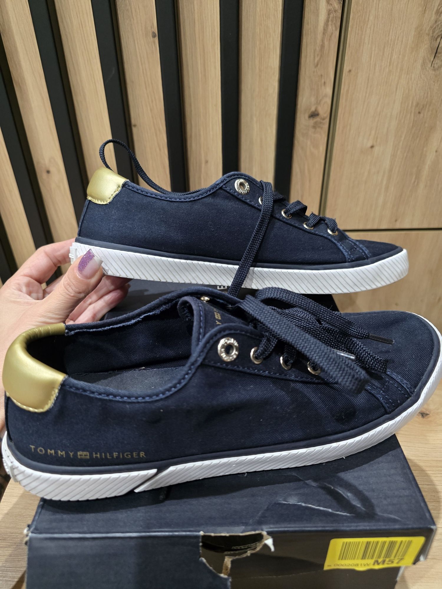 Trampki Tommy Hilfiger rozmiar 39