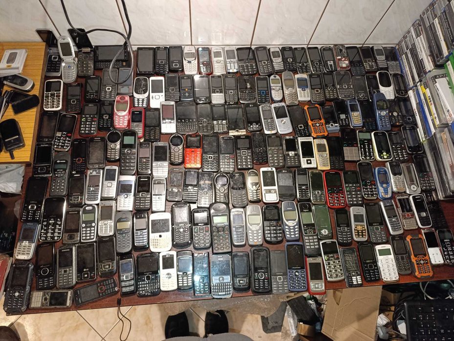 Kolekcja Telefonów Klawiaturowych, Telefony na Klawiaturę