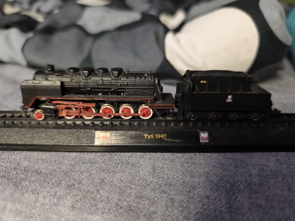 Model kolekcjonerski Lokomotywa PKP Ty5 1947 pociąg Amer com. 
Lokomot