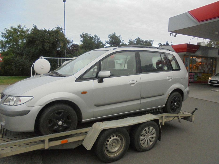 Mazda Premacy 1.8 benzyna kolor srebrny przeznaczona na części hak