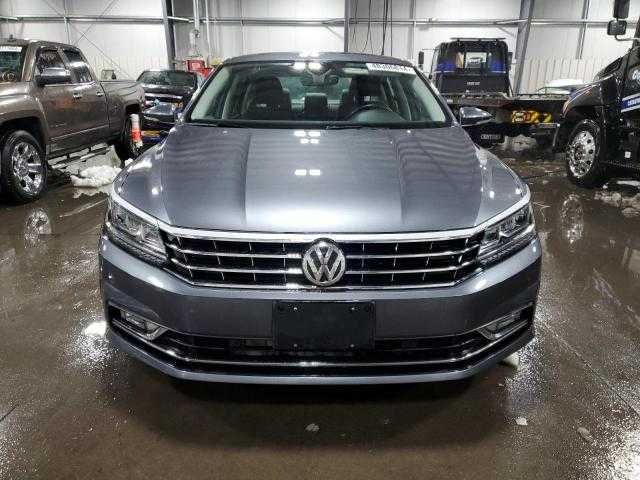 Volkswagen Passat SEL PREMIUM 2017