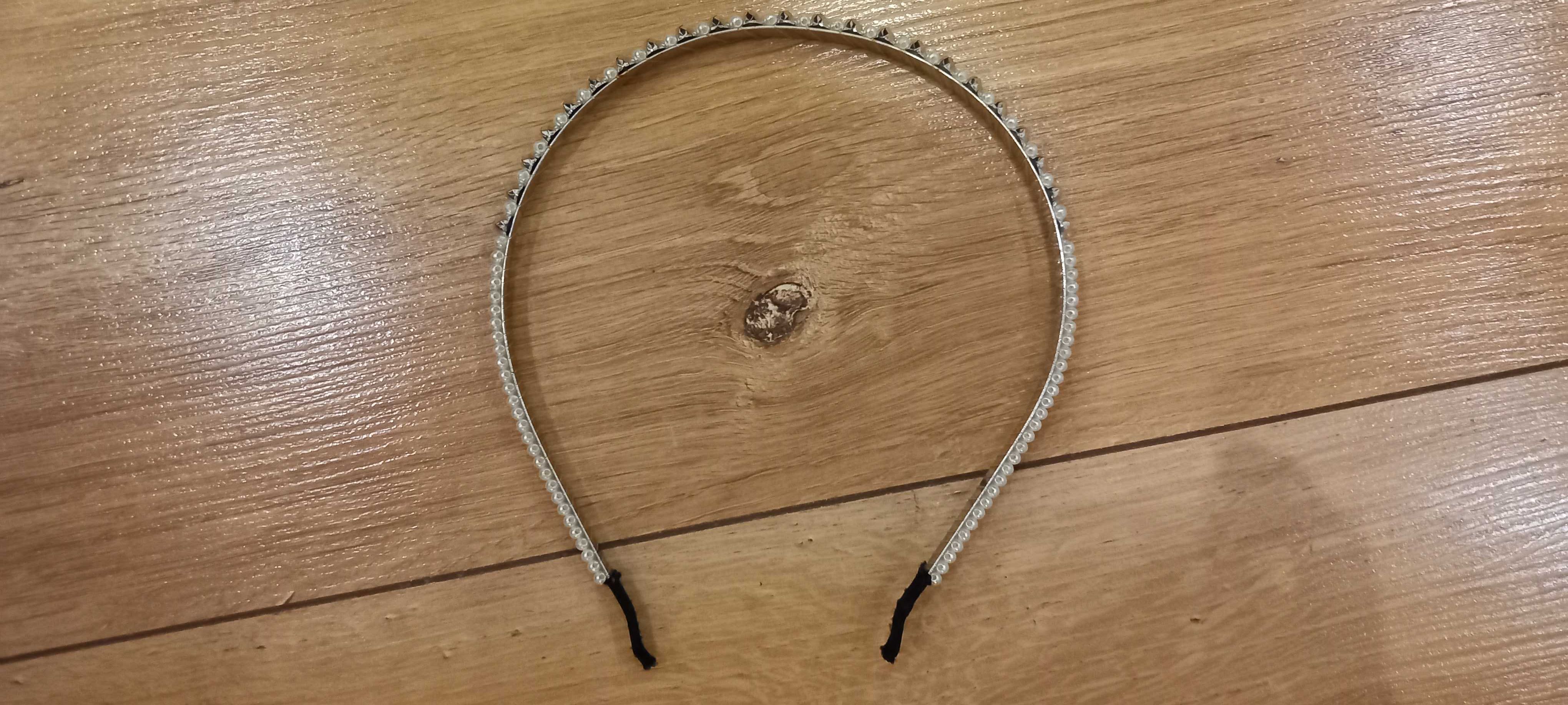 Opaska z perełkami 134/140