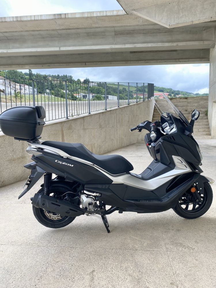Cruisym 125cc . 5600km (2019)