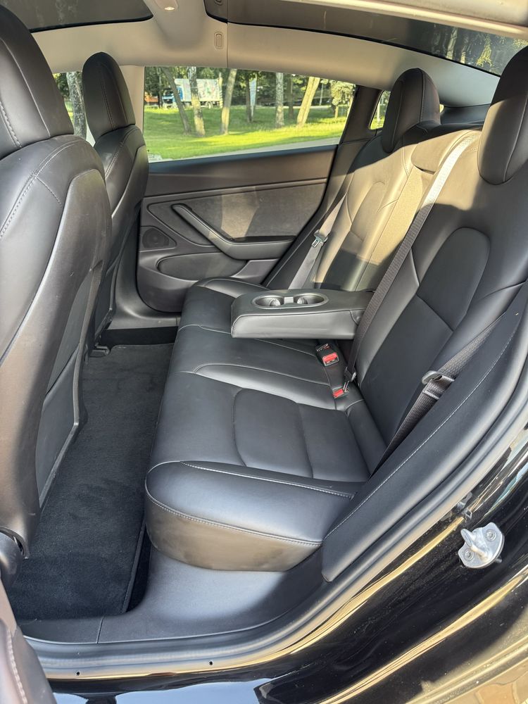 Tesla model 3 Dual motor