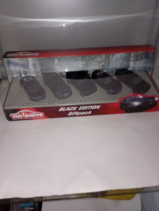 Majorette Black Edition