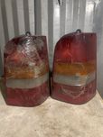 Продам две фары вито 638 задние