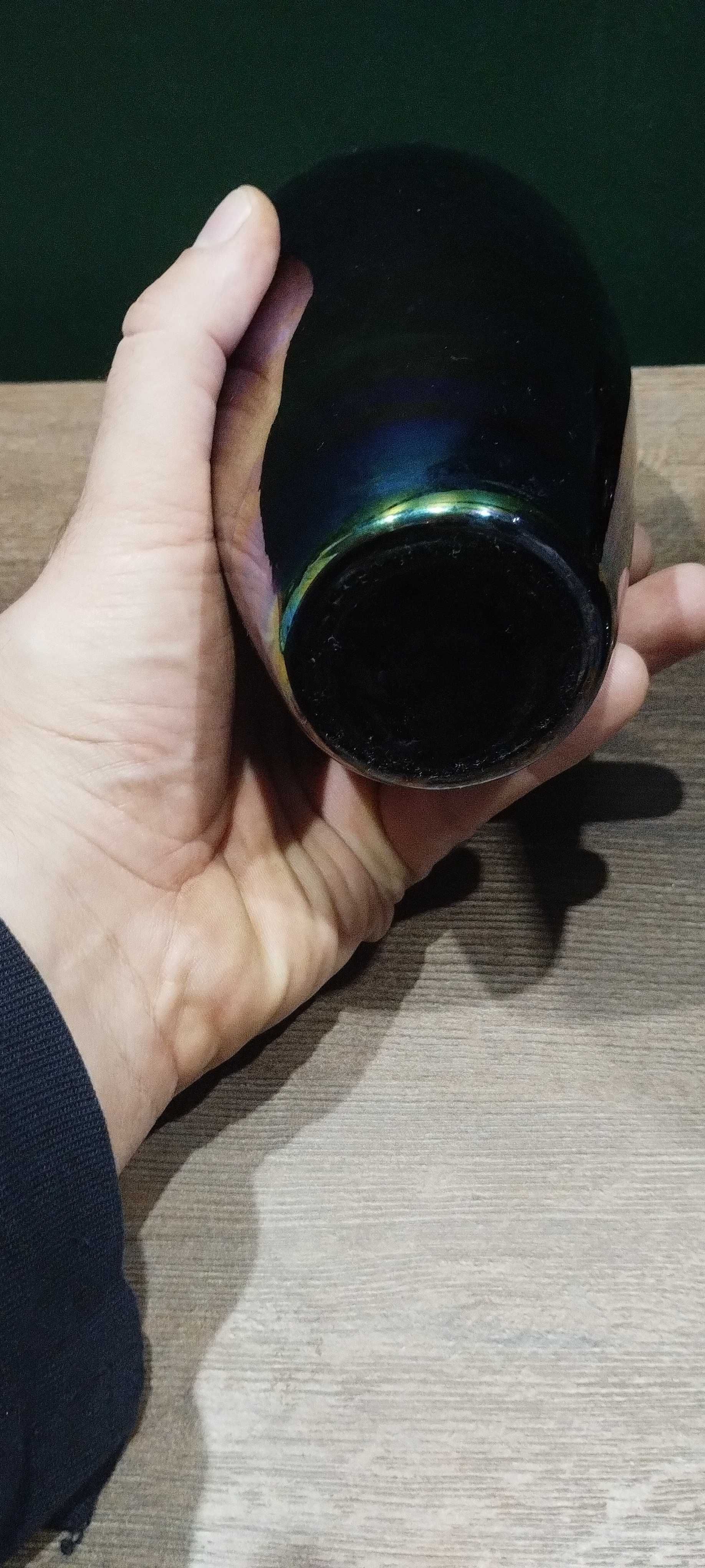 Wazon opalizujący stary