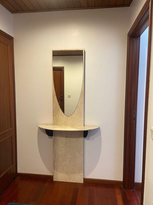 Consola / móvel entrada / credencia em pedra com espelho