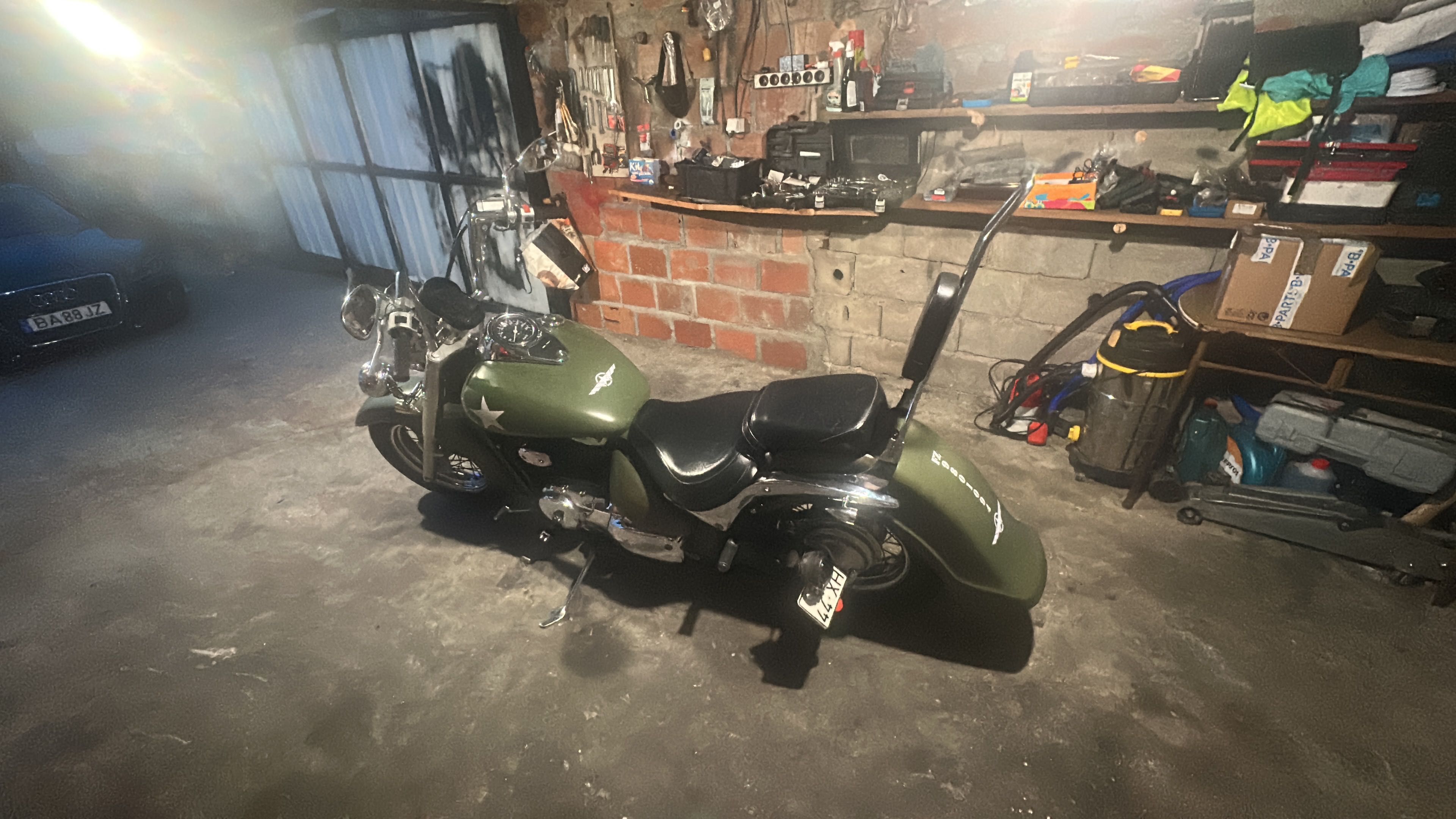 Suzuki intruder vl800