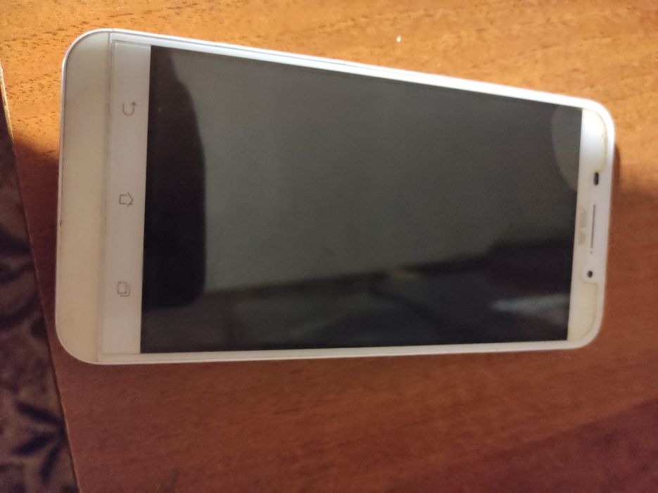 Телефон Асус в не рабочем состоянии