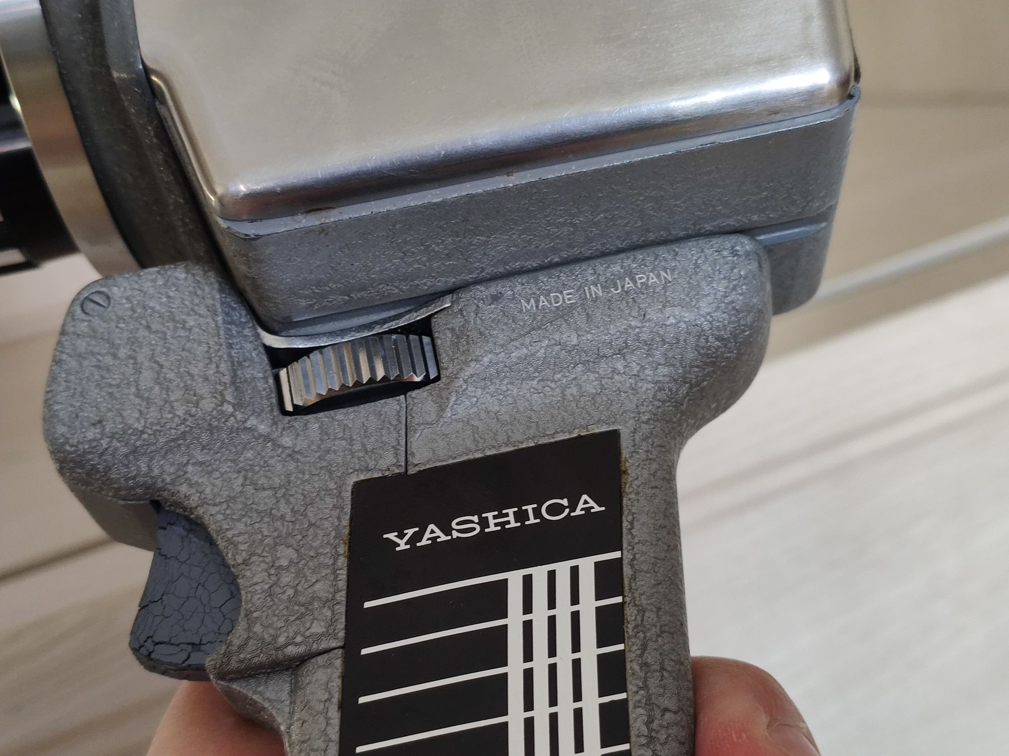 Кинокамера Yashica 8-E III 8 mm