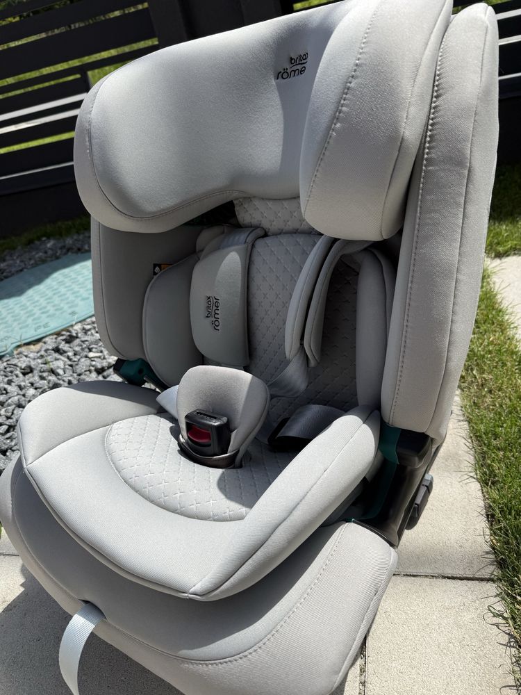 Автокрісло Britax Römer ADVANSAFIX PRO 2025 (LUX / Linen Grey)