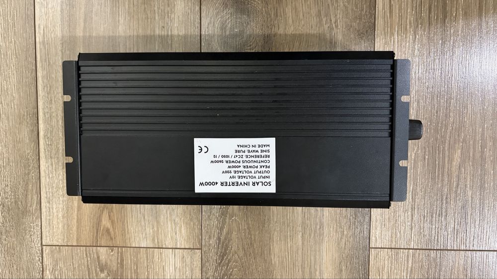 Інвертор/Инвертор  + Зарядний пристрій/Зарядное устройство