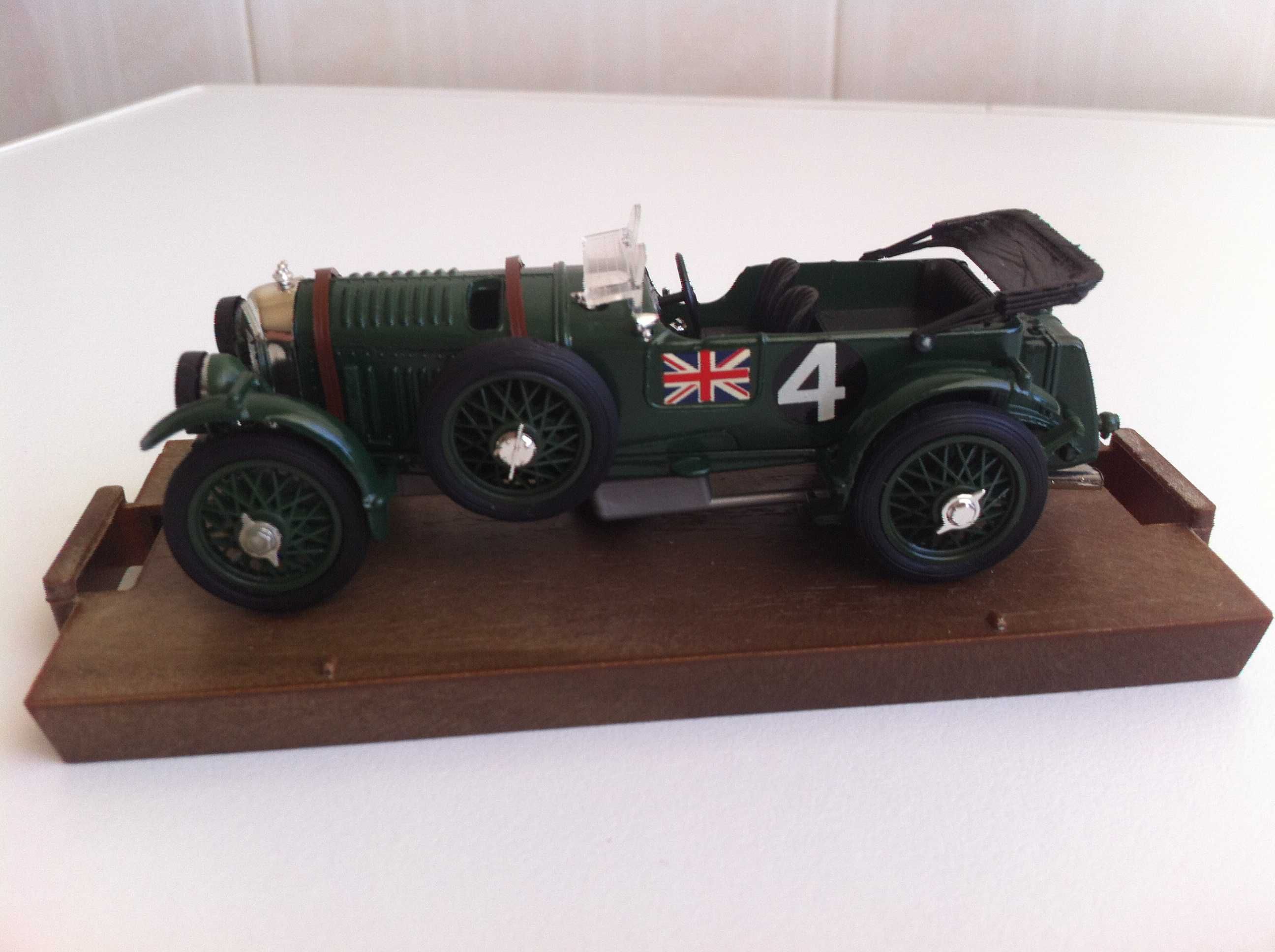 Carros de coleção  Escala 1:43 - Novos !!!