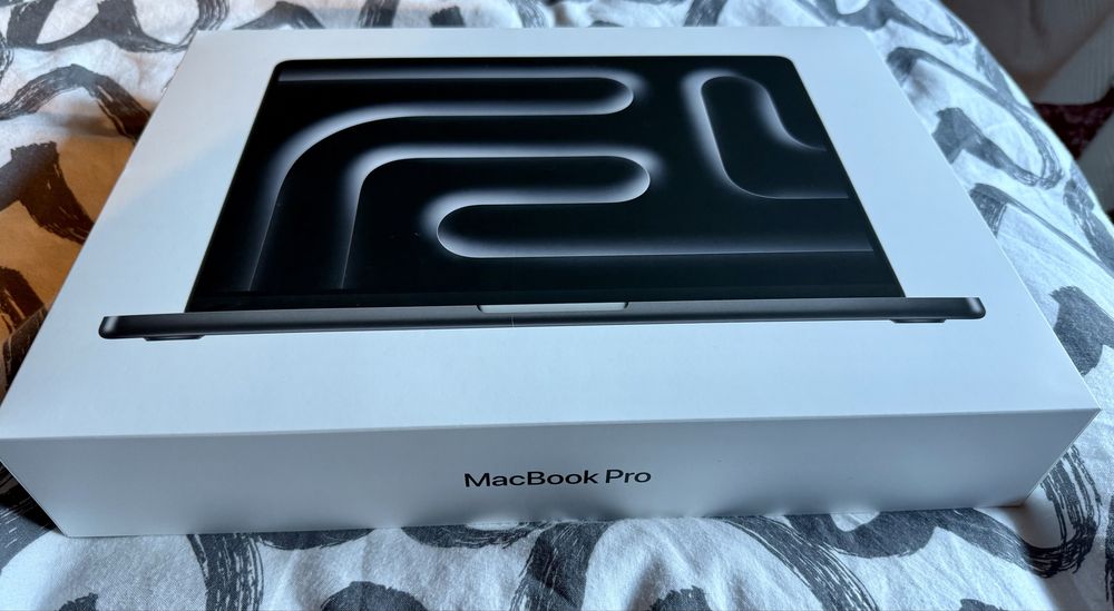 Apple MacBook Pro M5/32GB/1TB/Mac OS Gwiezdna Czerń 10R GPU