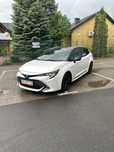 Toyota Corolla hybrid 2,0 Zadbana niski przebieg OKAZJA 184 KM