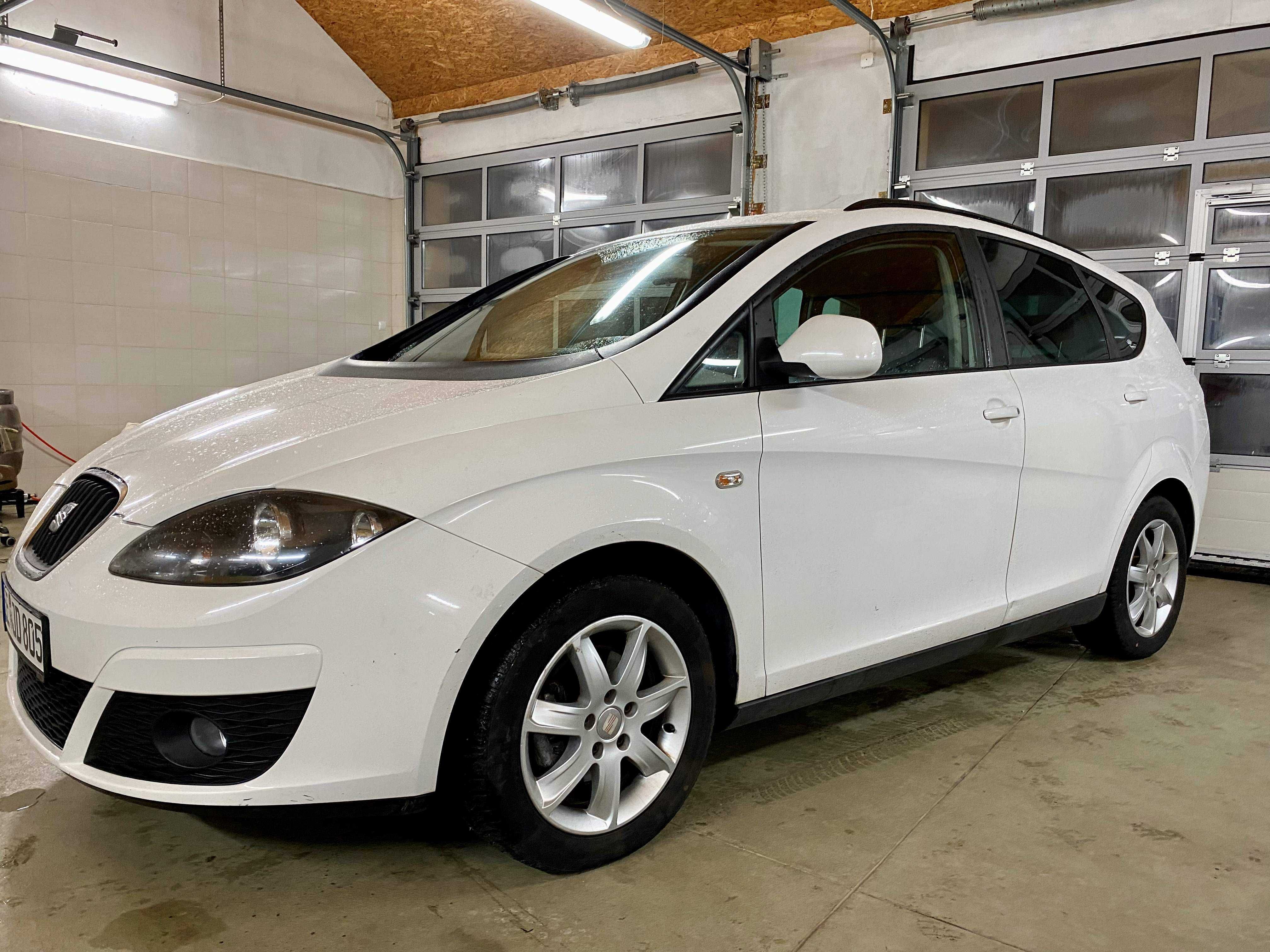 Seat altea xl 1,6disel  bez limitu km, AC, Asisstans, OC, NW,