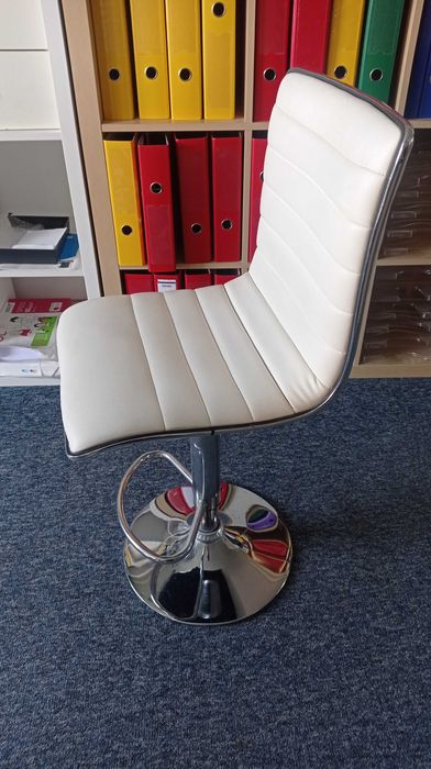 Krzesło hoker biurowe/kosmetyczne