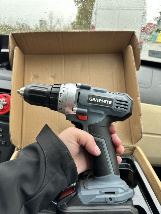 Wiertarko-wkrętarka GRAPHITE Energy+ 58G000-SET1 z akumulatorem