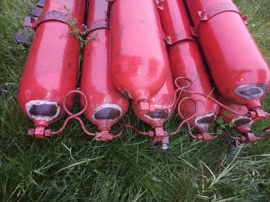 Продам балони метанові