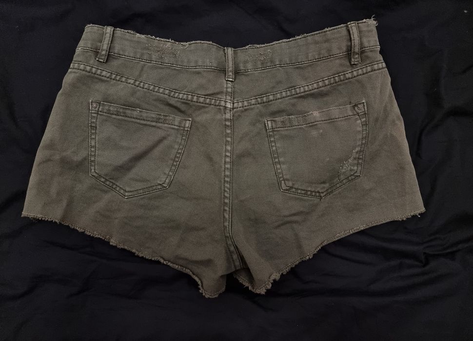 Krótkie dżinsowe spodenki 42