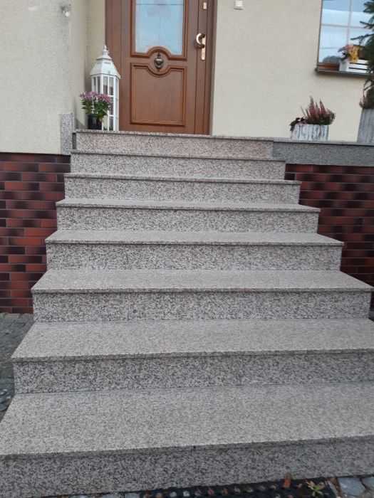 Schody Stopnie Zewnętrzne Granitowe Kamienne Trepy Królewski Brązowe