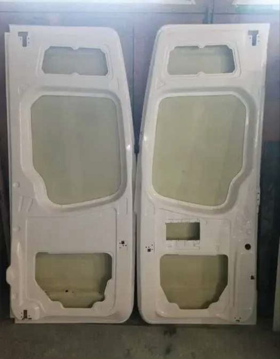 Високі Задні двері Крафтер, Спрінтер