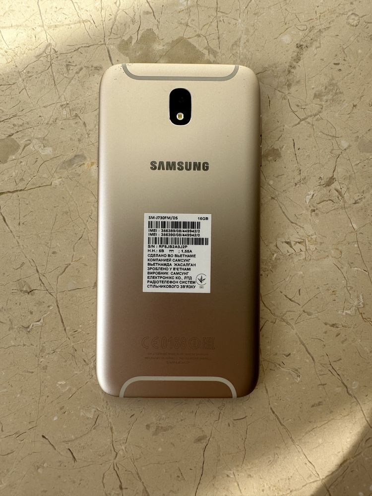 Смартфон Samsung Galaxy J7 2017 (SM-J730FM/DS)