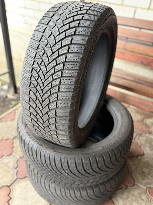 Комплект зимової гуми 235/50 R19 Bridgestone Brizzak LN005