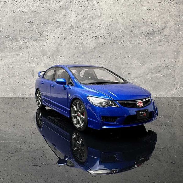 Модель авто Honda Civic Type R (FD2) 2007, 1:18, Well/Kyosho. Новая