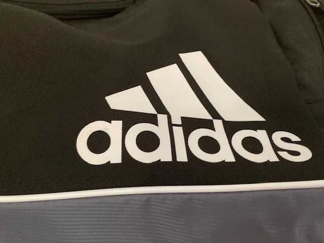 Grande saco desportivo Adidas original (ver etiqueta e zip),