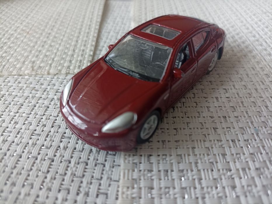 Samochodzik Porsche Panamera