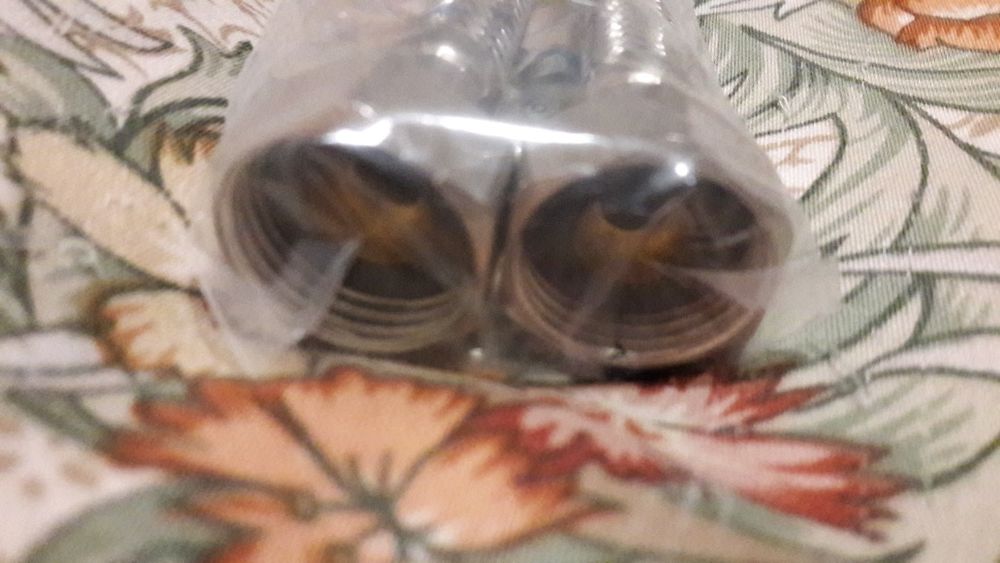 Гибкий шланг подводка для воды