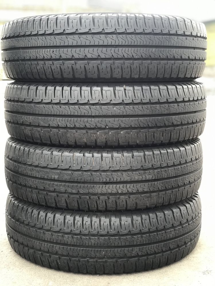 Шины всесезонные 4шт 225/75 R16C Michelin Agilis Camping