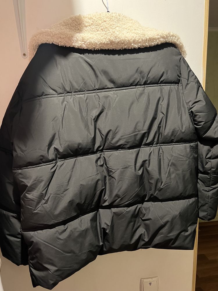 Продам пуховик Colin’s