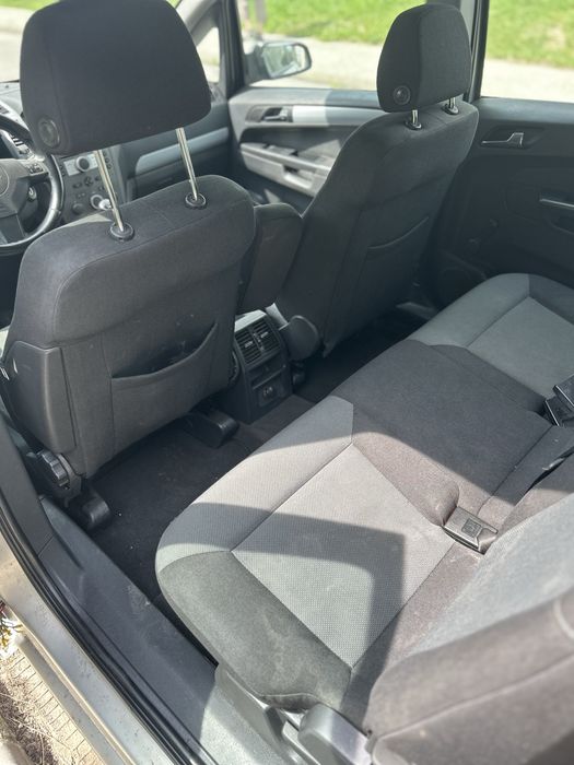 Opel Zafira 1.9 дизель, механіка 6-ст.