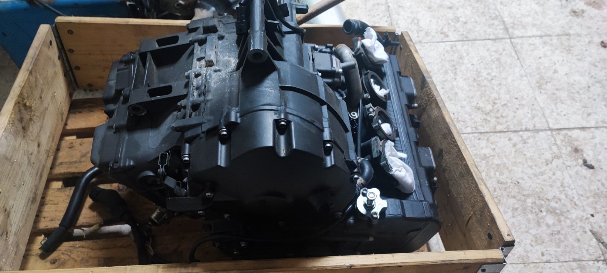 Motor Yamaha R1 2011