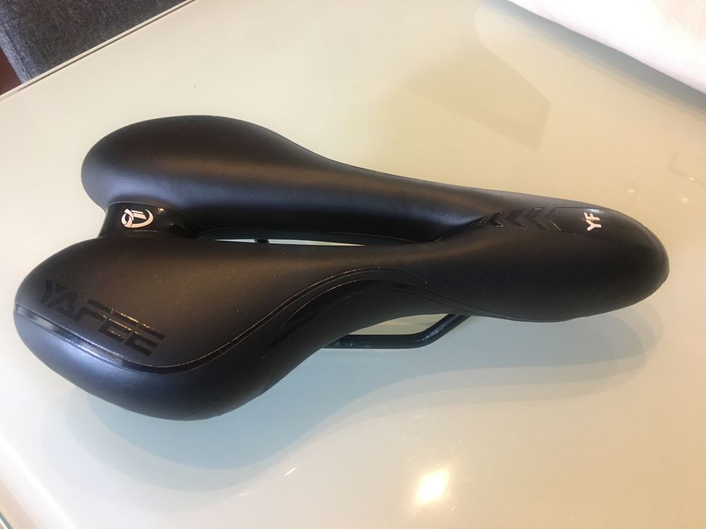 Selim/assento bicicleta Yafee novo