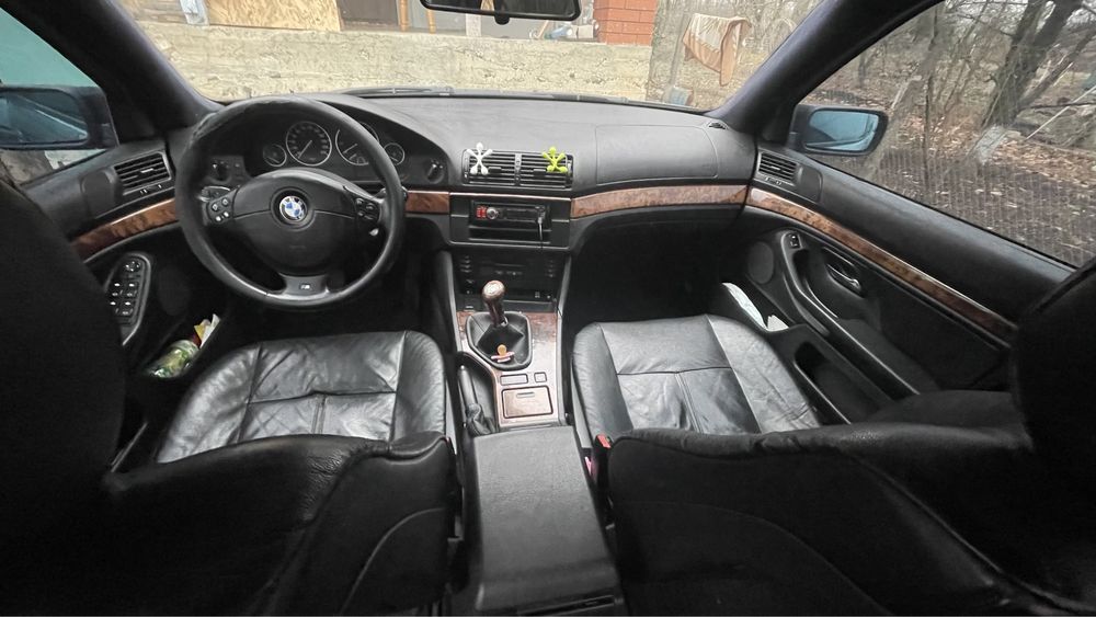 БМВ 5 2000 BMW