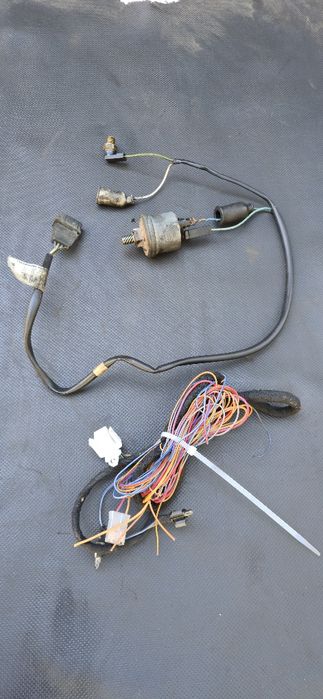 Wiązka Zegarów Dodatkowych Czujnik Oleju Audi 80 B4