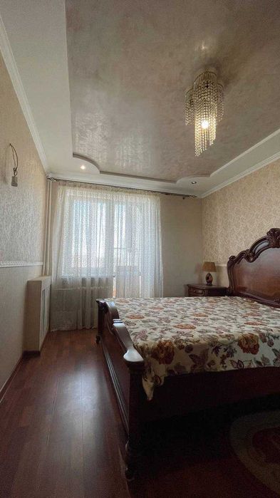 Оренда 4 кімнатної квартири в центрі міста Вул Міцкевича