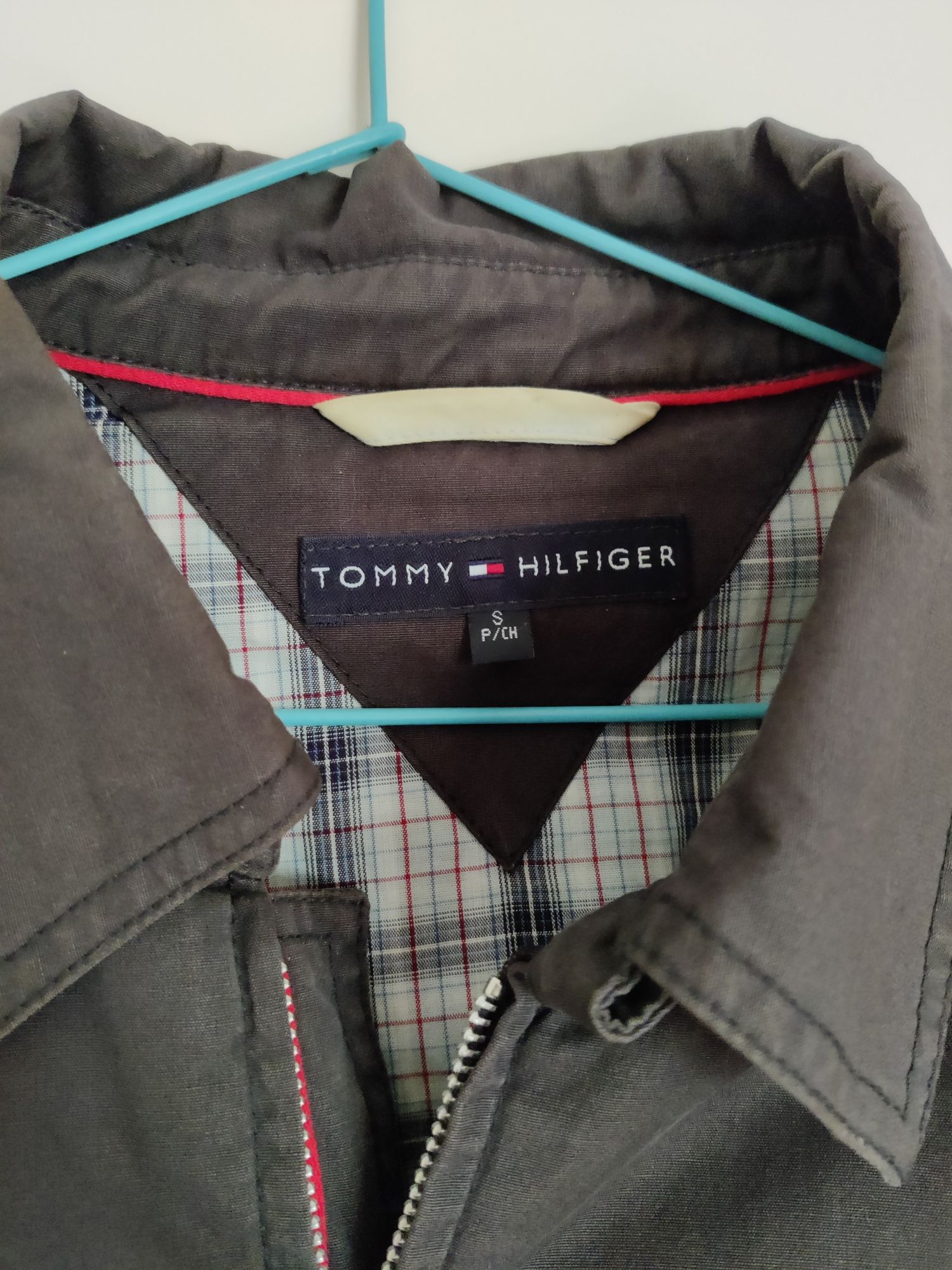 Blusão Azul Marinho em Algodão tamanho S (grande) marca Tommy Hilfiger