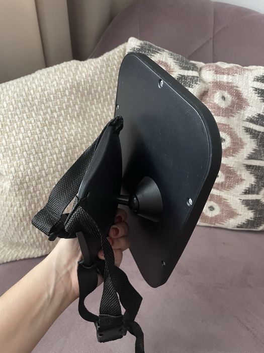 Lusterko samochodowe do obserwacji dziecka