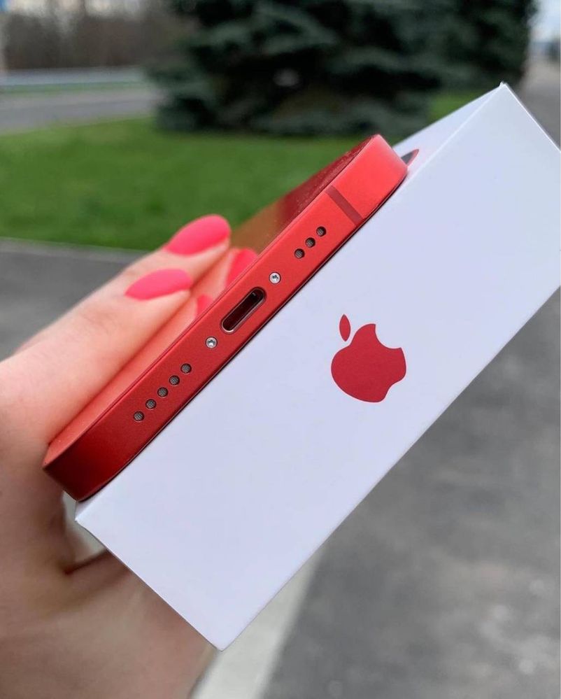iPhone 12 продаю
