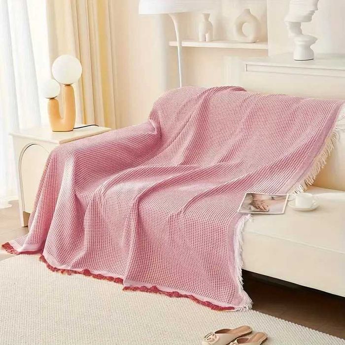 Якісний рожевий теплий вафельний плед Грецька вафля з китицями 170*210