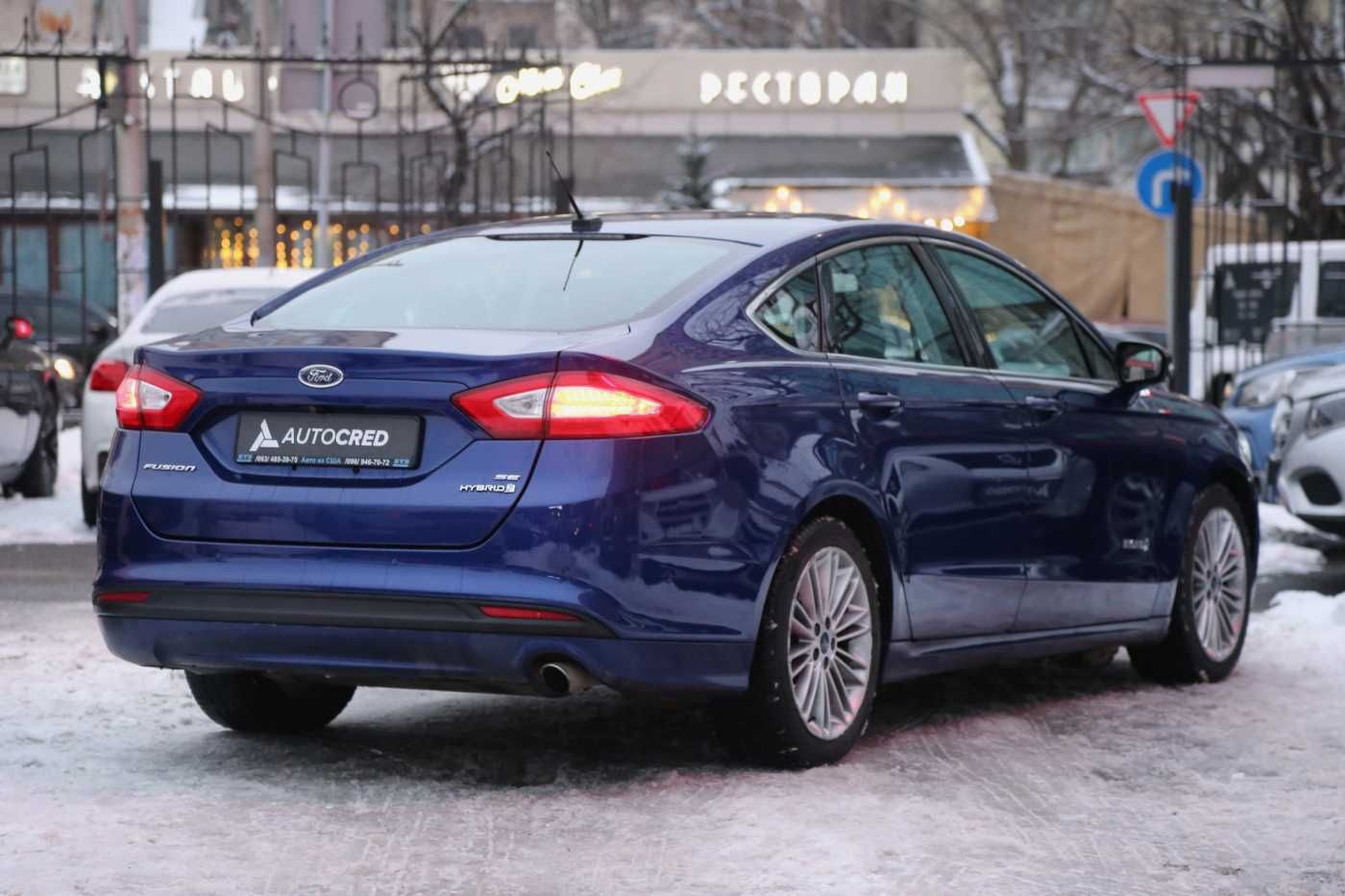 Ford Fusion 2012 року