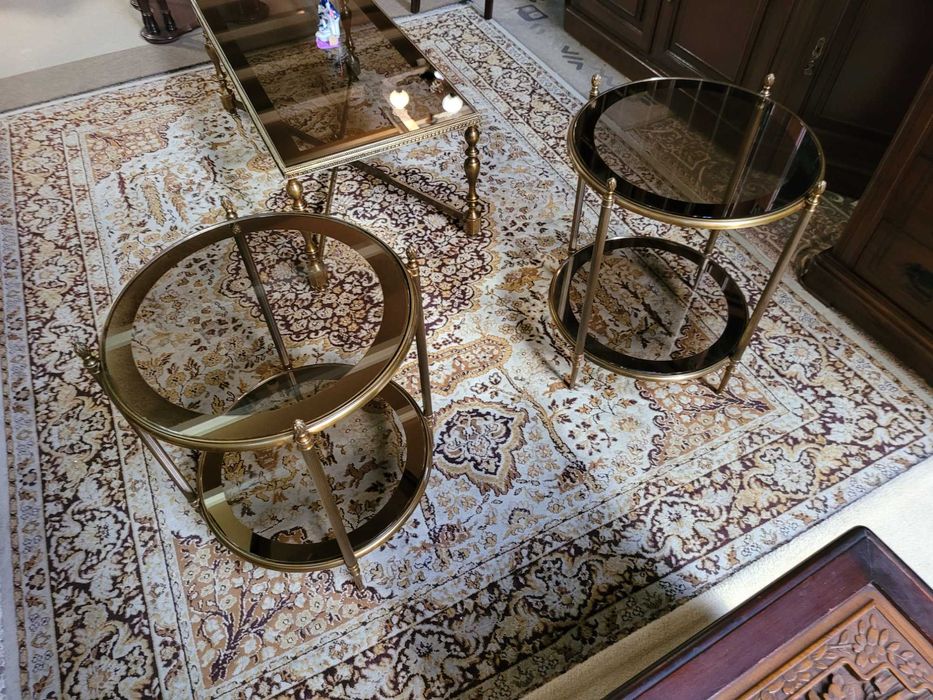 Mesas redondas em latão com dois tampos em vidro - óptimo estado