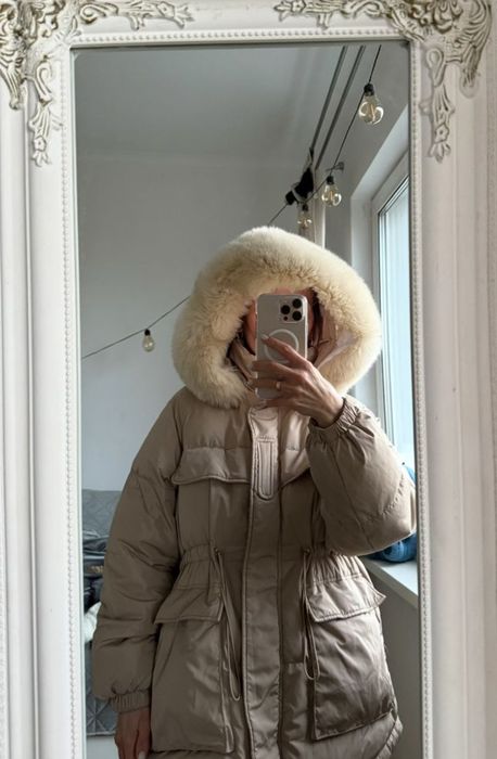 Пуховик бежевий натуральний пух